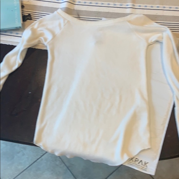 Top - Picture 1 of 1